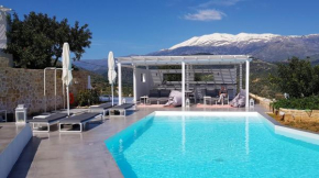 GALINI BREEZE - Full Resort for 8-12 persons - Private Villa and 4 Studios - 2 pools - sea view - garden